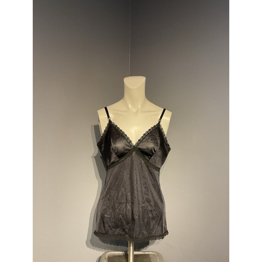 Vintage Sears It Doesn’t Slip Tank Top Size 38 Anti Cling
